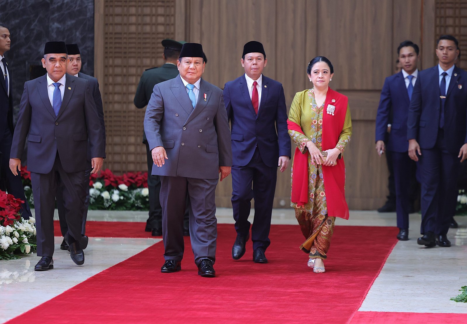 Outfit Puan Maharani di Sidang 15 Agustus: Motif Hokokai dan Parang Simbol Anti-Penjajahan