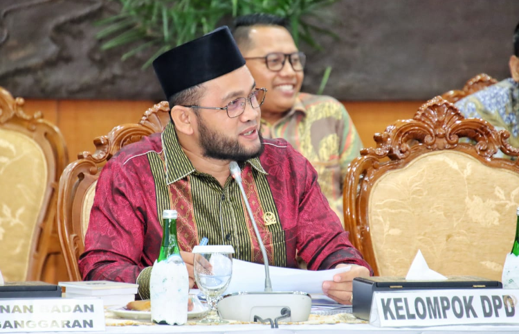 Hadiri Peringatan Hari Konstitusi 2025, Senator Dedi Iskandar Sebut Perubahan Konstitusi Sangat Penting Bagi DPD RI