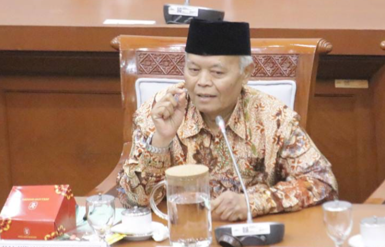 Kontroversi Ompreng MBG Mengandung Minyak Babi: HNW Minta BPOM Umumkan Hasil Uji dan BPJPH Awasi Kehalalan