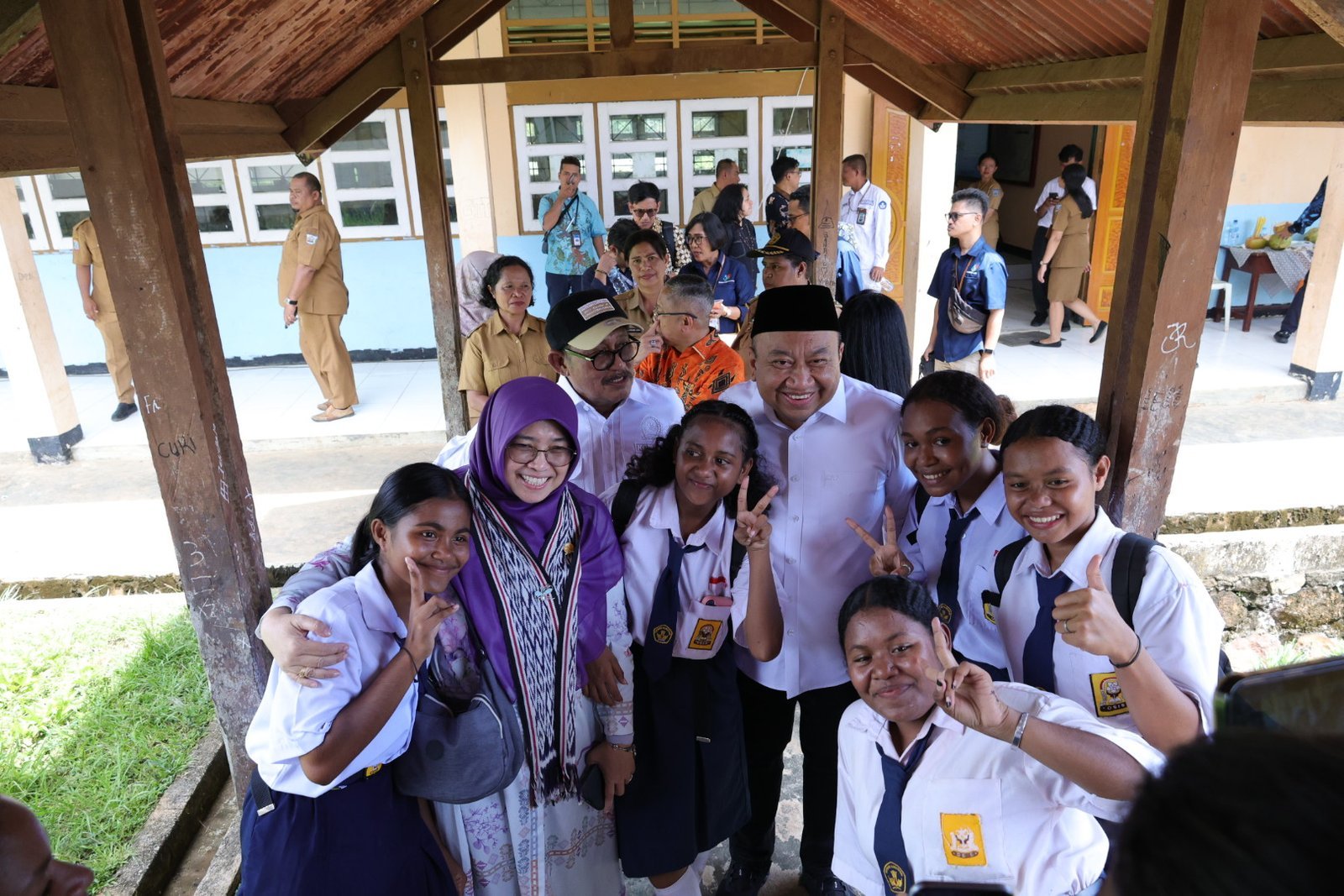 Mirisnya Kondisi SD di Papua Barat Daya: Tidak Miliki Toilet hingga Dipakai Mabuk Saat Malam Hari